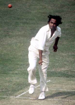 Erapalli Prasanna bowls, England v India, second Test, 20 June 1974