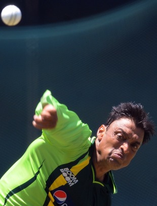 Shoaib Akhtar bowls in the nets, Colombo, March 17, 2011
