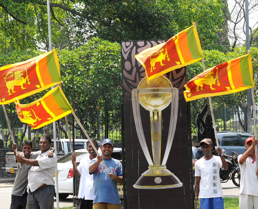 The excitement mounts in Colombo ahead of Sri Lanka's World Cup final clash with India