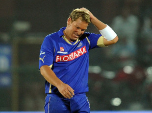 Shane Warne reacts after a misfield, Rajasthan Royals v Kolkata Knight Riders, IPL 2011, Jaipur, April 15, 2011