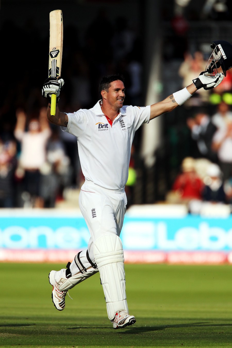 Kevin Pietersen celebrates his double-century