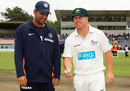 MS Dhoni and David Warner get ready for the toss