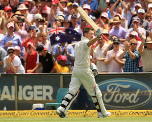 Michael Clarke walks off unbeaten on 329, Australia v India, 2nd Test, Sydney, 3rd day, January 5, 2012