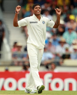 Umesh Yadav picked up his maiden five-wicket haul in Tests, Australia v India, 3rd Test, Perth, 2nd day, January 14, 2012