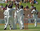 India get together after Shaun Marsh's dismissal