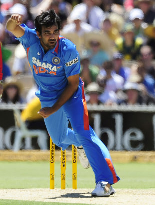 Zaheer Khan opened the bowling for India, Australia v India, Commonwealth Bank Series, Adelaide, February 12, 2012
