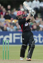 Matt Henry hit five sixes in a cameo of 42 off 17 balls