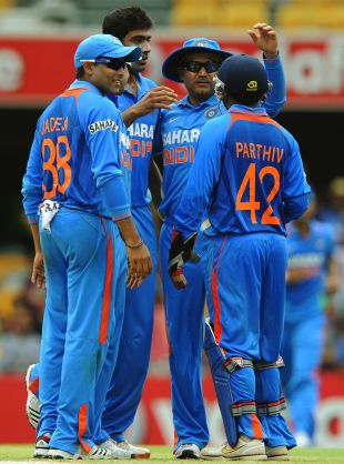 The Indians dismissed Tillakaratne Dilshan for 51, India v Sri Lanka, CB Series, Brisbane, February 21, 2012