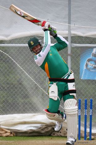 Jacques Kallis has a bat in the nets, Dunedin, March 6, 2012