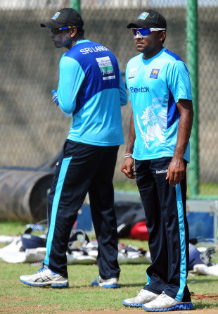 Angelo Mathews and Mahela Jayawardene at a training session, Colombo, April 2, 2012