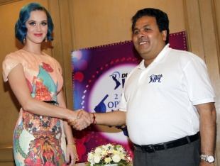 Singer Katy Perry shakes hands with IPL chairman Rajiv Shukla at the opening ceremony, Chennai, March 3, 2012