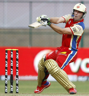 AB de Villiers reverse-hits, Royal Challengers Bangalore v Delhi Daredevils, IPL 2012, Bangalore, April 7, 2012
