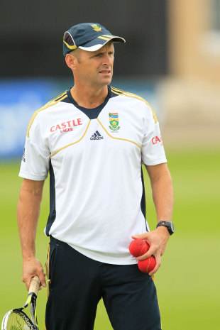 South Africa coach Gary Kirsten leads catching drills, Nottingham, September, 4, 2012