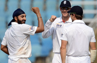 Monty Panesar finished with 3 for 64, Mumbai A v England XI, tour match, Mumbai, 3rd day, November 5, 2012