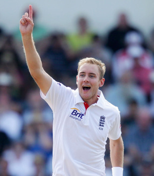 Stuart Broad finished with 6 for 51, New Zealand v England, 2nd Test, Wellington, 3rd day, March 16, 2013