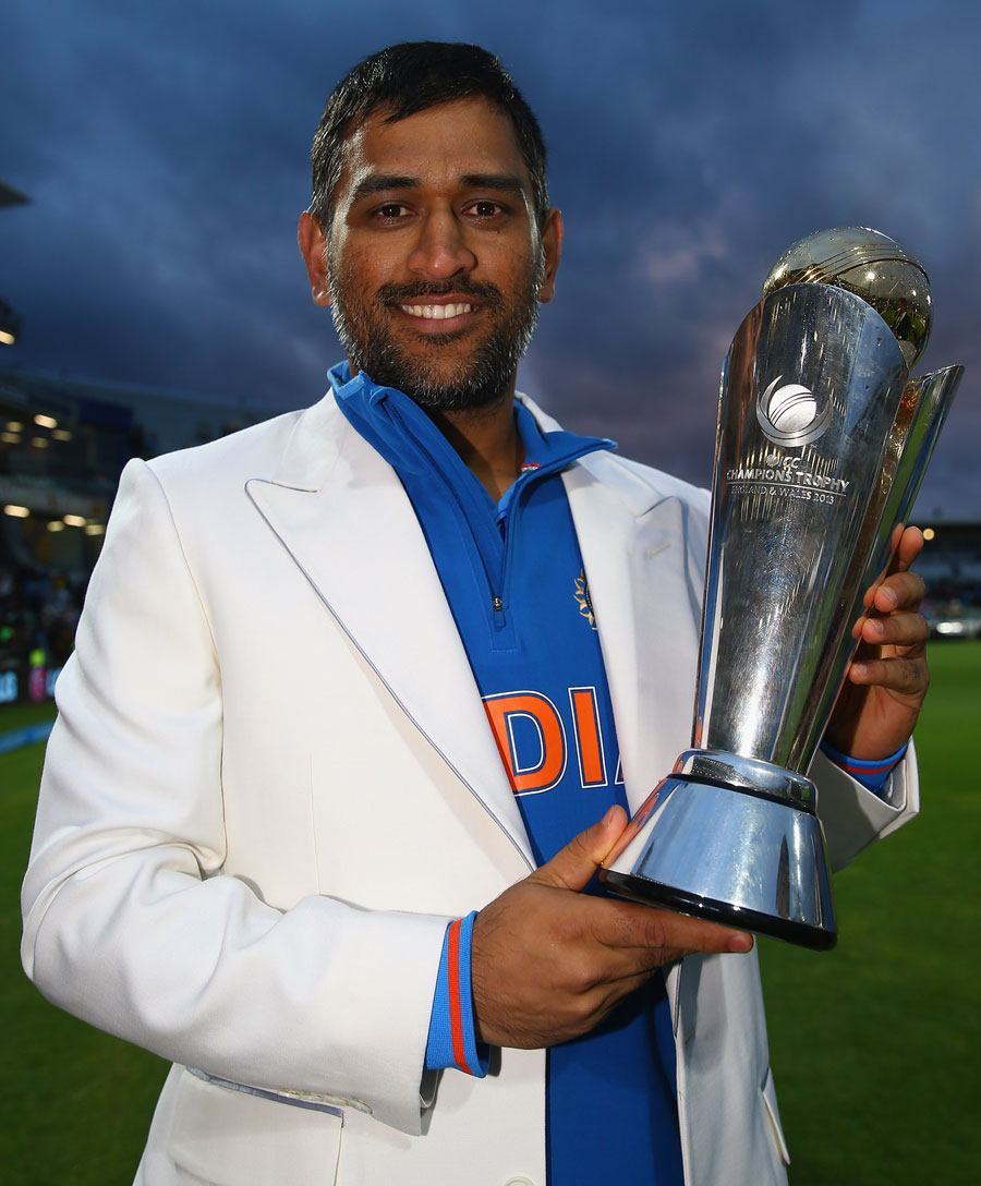 MS Dhoni with the trophy