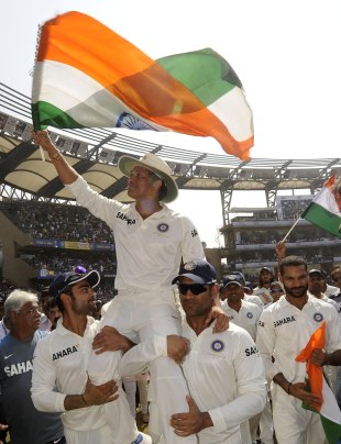 Sachin Tendulkar is carried on a lap of honour around the Wankhede, India v West Indies, 2nd Test, Mumbai, 3rd day, November 16, 2013