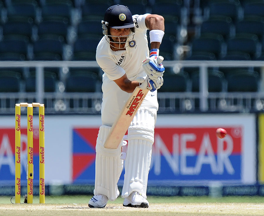 Virat Kohli defends, South Africa v India, 1st Test, Johannesburg, 4th day, December 21, 2013