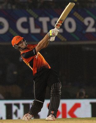The winning hit from Mitchell Marsh, Dolphins v Perth Scorchers, Champions League T20, Mohali, September 20, 2014
