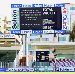 The second day's play between Pakistan and New Zealand was suspended following the death of Phillip Hughes, Pakistan v New Zealand, 3rd Test, Sharjah, 2nd day, November 27, 2014