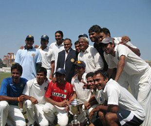 The Rest of India squad pose with the Irani Trophy, Mumbai v Rest of India, 4th day, Rajkot, Irani Trophy, October 9, 2007