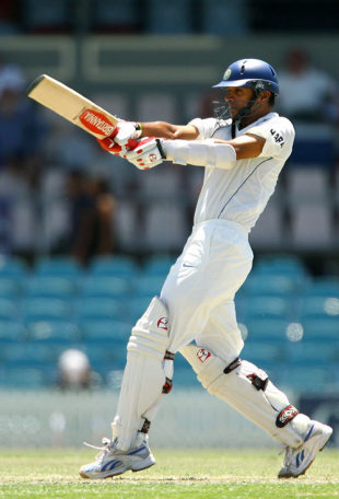 Rahul Dravid pulls on his way to 62, ACT XI v Indians, 1st day, Canberra, January 10, 2008