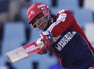 Virender Sehwag goes on the offensive, Delhi Daredevils v Mumbai Indians, IPL, 55th match, Centurion, May 21, 2009