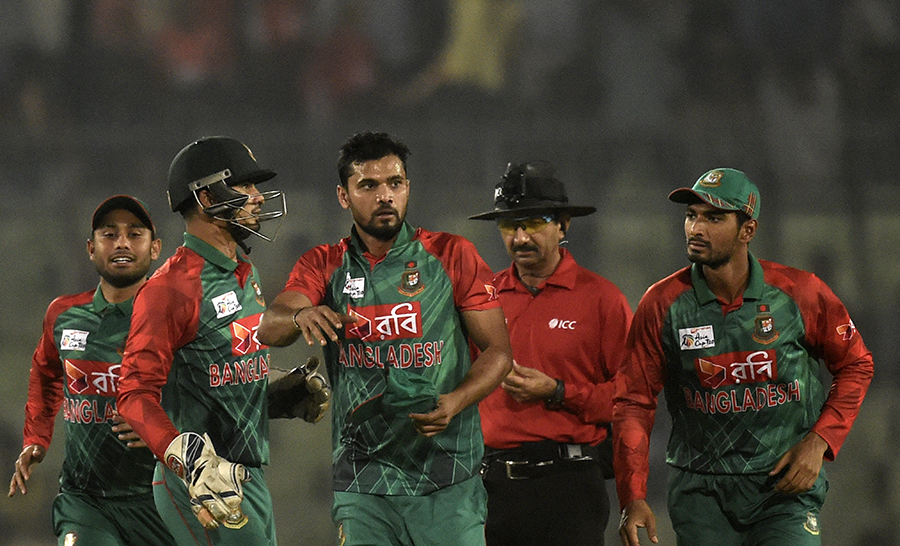 Mashrafe Mortaza prised out Mustafa and Shaiman Anwar to give Bangladesh an edge