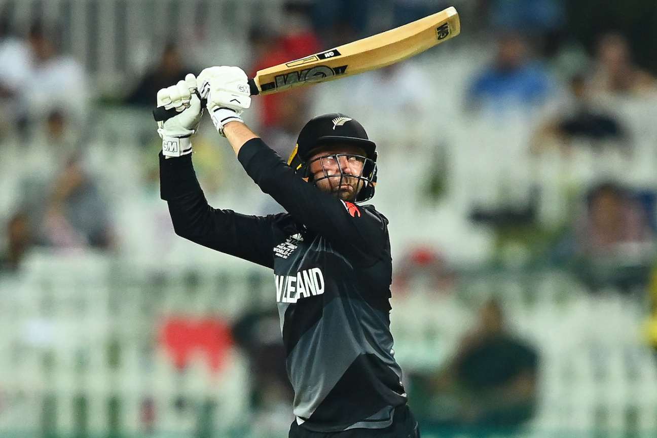 T20 World Cup 2021 - NZs Hand injury rules Devon Conway out of T20 World  Cup final and India tour